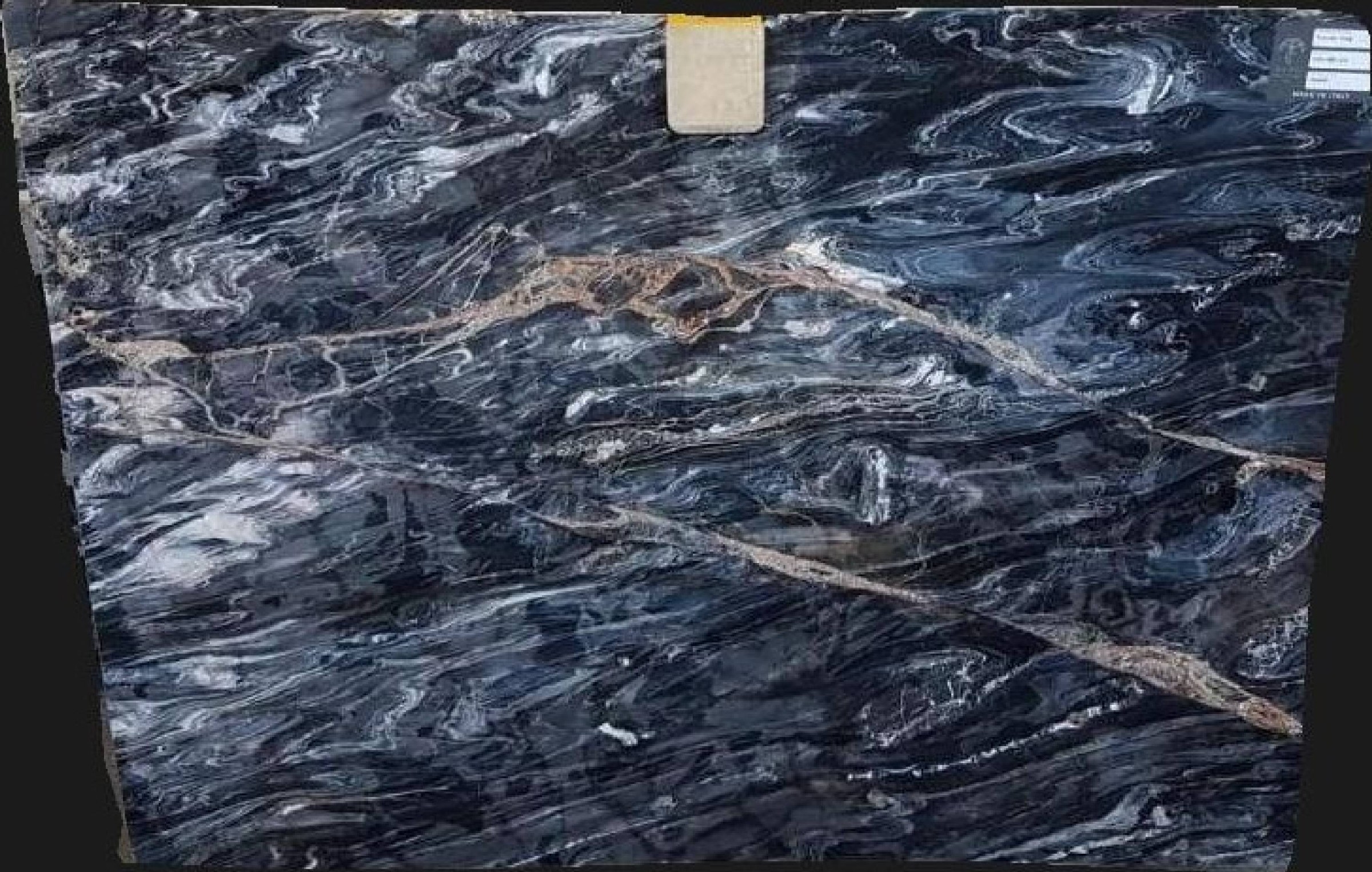 Fusion Fire Quartzite Slabs for Countertops Strong Veining, Soft Veining